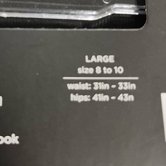 Under Where Shape wear - black thong - Picture 3 of 3